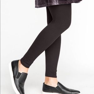 Agnes & Dora Black Leggings